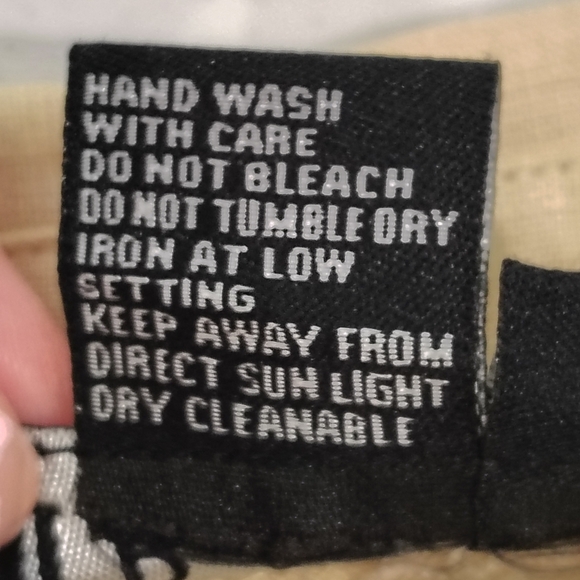 Tracy M Beige 100% Linen 3/4 Button Down With Crochet Accents - Picture 10 of 10